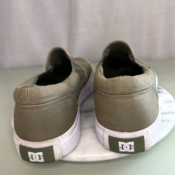 DC SLIP ON’S SIZE(9.5) - Picture 4 of 6